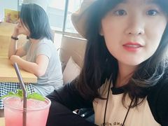 -ROAST coffee & eatery