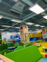 -莫莉幻想儿童乐园(郑州丹尼斯三天地店)