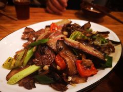 大脚菌炒腊肉-郑件洋芋饭庄