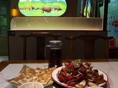 -乡土黄·鲜牛肉火锅·小龙虾(兴业街店)