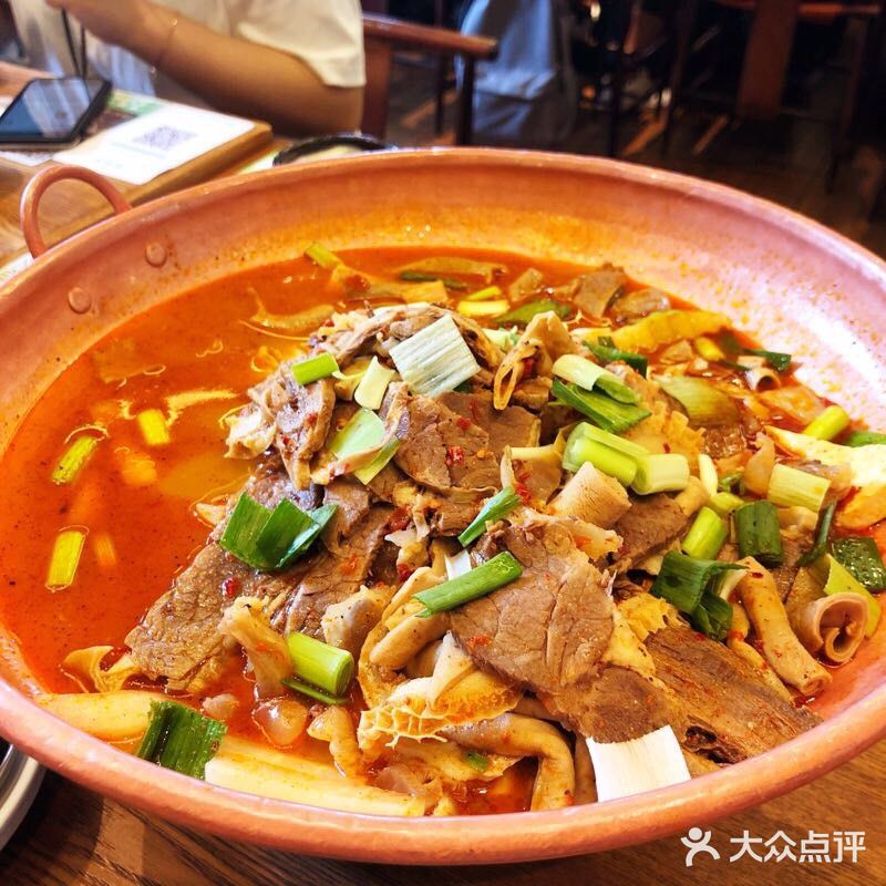 最推荐汽锅鸡和火瓢牛肉