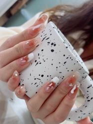 -董小姐日式美甲美睫·皮肤管理