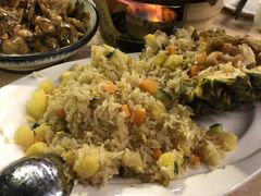 黄金菠萝炒饭-琼大师东方烤乳猪(亚特兰蒂斯店)