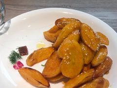 拔丝地瓜-上关雪東北菜(中房金谊店)