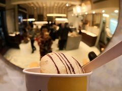 海盐焦糖饼干冰激凌-Luneurs(幸福里店)