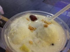 -海口骑楼小吃街