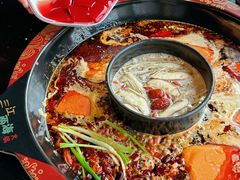 -三江两海老火锅(北京首店)