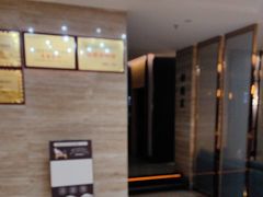 -金色印象·4k影院式足体养生(龙腾路店)