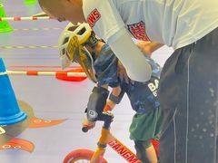 -八爪矩阵极限运动馆·儿童平衡车·感统训练(南海子公园校区)