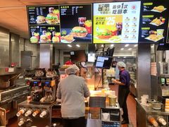 -麦当劳(军博店)