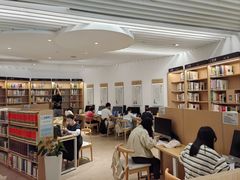 -广州市白云区图书馆