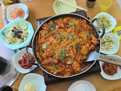 -亲昵春川鸡排(韩国美食街店)