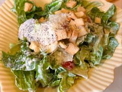 凯撒鸡肉沙拉-老井俄式餐厅