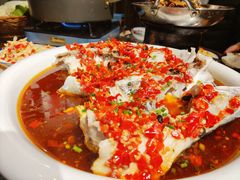 剁椒鱼头-湘聚缘湘菜馆(斜土路店)
