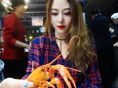 -琥珀老六龙虾(四里河店)