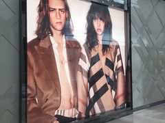 -BURBERRY(上海港汇恒隆广场店)