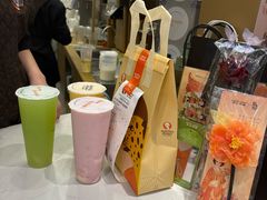 -沪上阿姨·精选茶饮(滨海永旺梦乐城店)