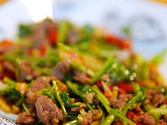 小炒黄牛肉-湘聚南县土菜馆(龙山二路店)