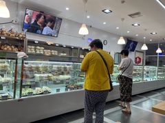 -白玉兰食品(中山公园龙之梦店)