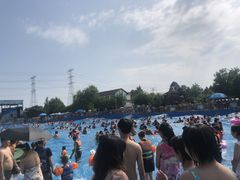 -海豚湾梦幻水上乐园