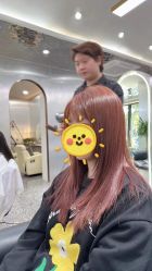-Tloml salon