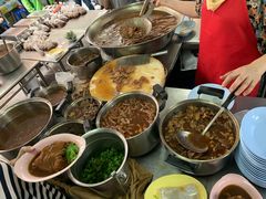 -Kha Mu Charoensang(Silom)