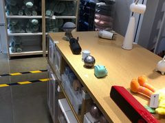 -名创优品(北京新中关购物中心地铁层店)