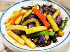 年糕炒茄子-杭百味·大众精选杭帮菜(西湖音乐喷泉店)