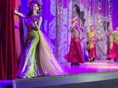 -金东尼人妖秀