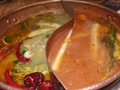 -洱火云南酸菜牛肉火锅(石景山当代商城店)