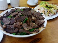 六两罩六两的-新白家罩饼(三丰路店)