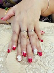 -印奈儿美甲手足护理机构