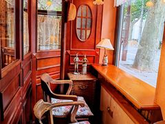 靠窗位-古董花园(思南路42弄小区店)