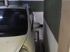 -北京银泰中心-停车场