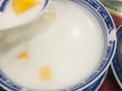 -赵记传承特色牛奶甜品(泉城广场店)