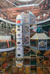 -嗨翻Hi-Fun竞技主题乐园·蹦床团建生日聚会(五棵松华熙店)
