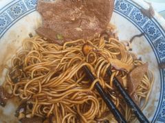 -沪西老弄堂面馆(定西路店)