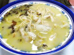-明呈黄鱼面馆(斜土路店)