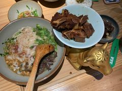 -百春原湖南牛肉粉(百联世纪店)