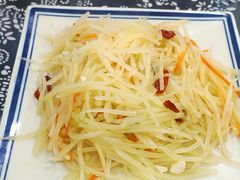 -八两八金·莱芜特色炒鸡(市南漳浦路店)