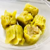 0903今日份午餐：青菜瘦肉粥配烧卖