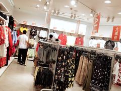 -H&M(天一广场店)