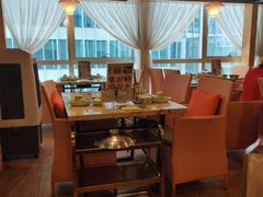 靠窗位-四季合味椰子鸡(南山大冲店)