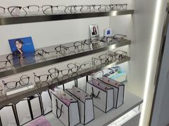 -视野联行眼镜·蔡司·尼康战略合作店(城西银泰店)
