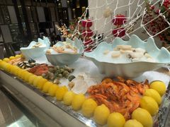 -广州万富希尔顿酒店·感趣自助餐厅·金秋蟹宴生蚝海鲜刺身