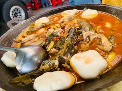 -丹水桥地锅鱼·翘嘴鲌·地方特色全鱼宴(丹江口大坝店)