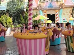 -七彩云南欢乐世界