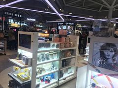 -日上免税店(三径路t3店)