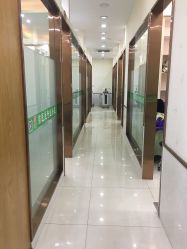 -苗医生专业祛痘·皮肤管理