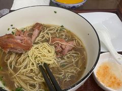 -百年老字号·观振兴蟹黄面·三虾面·苏式面(观前街富仁坊巷店)